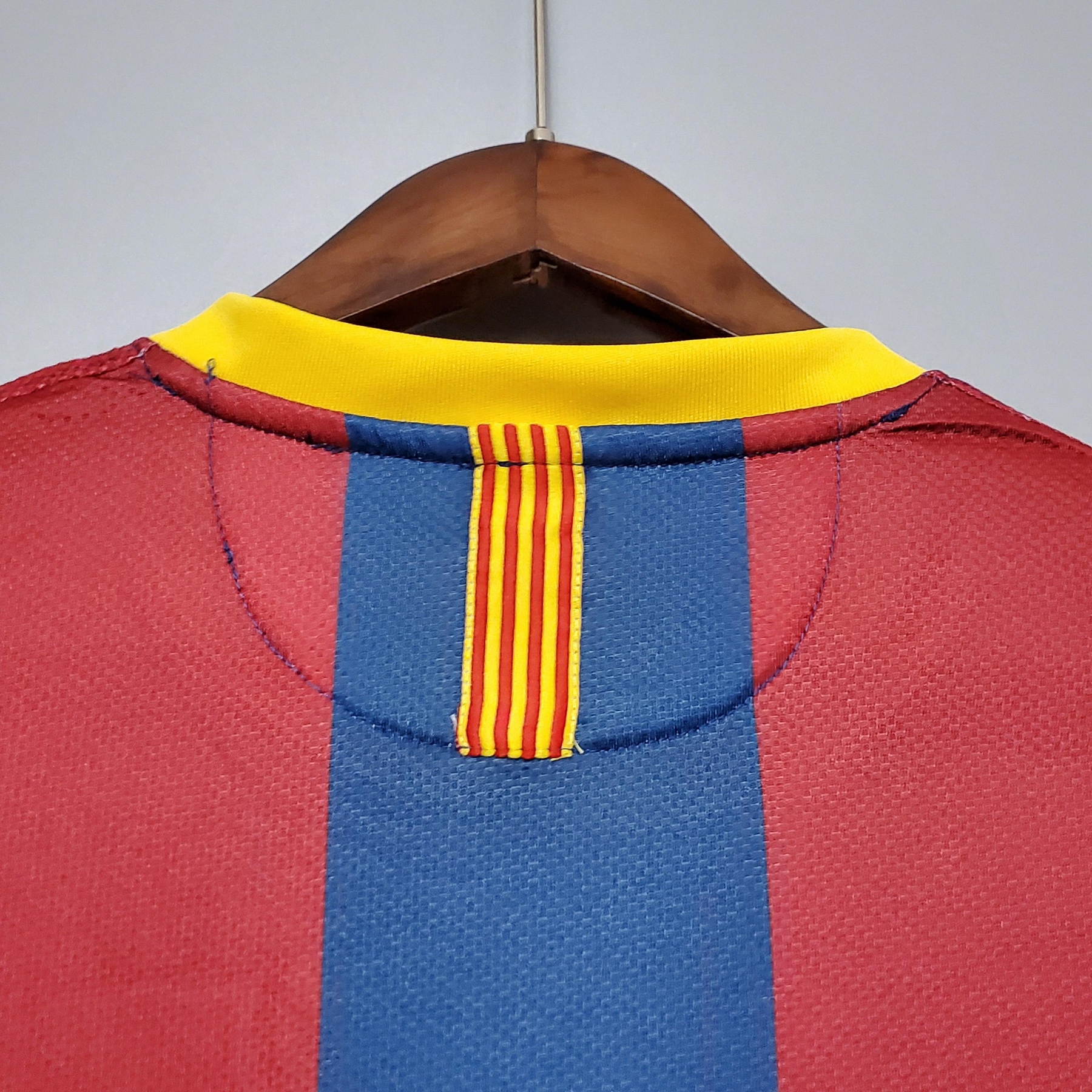 Camisa Barcelona Home 2010/11 - Retrô Nike Masculino - Vermelho e Azul