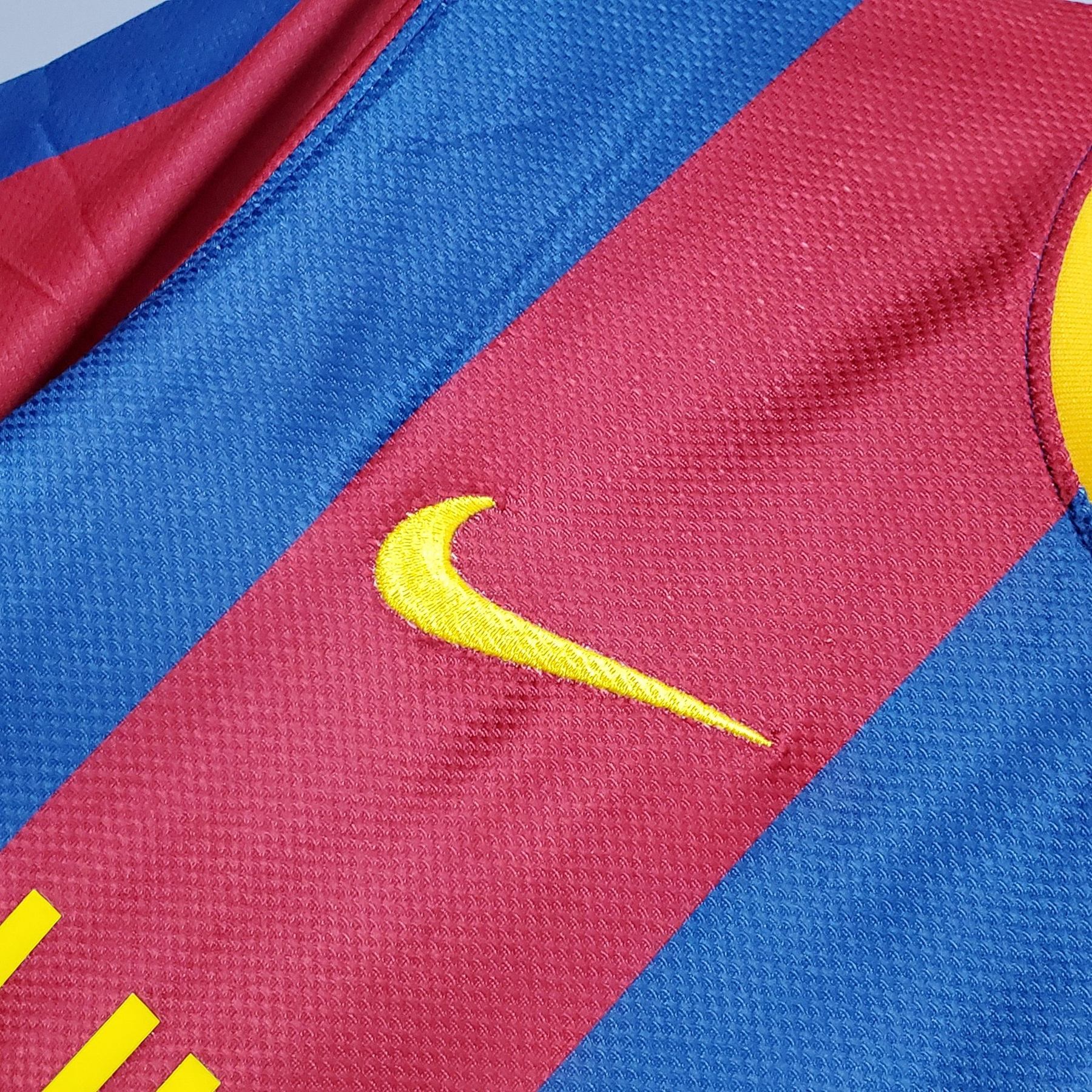 Camisa Barcelona Home 2010/11 - Retrô Nike Masculino - Vermelho e Azul