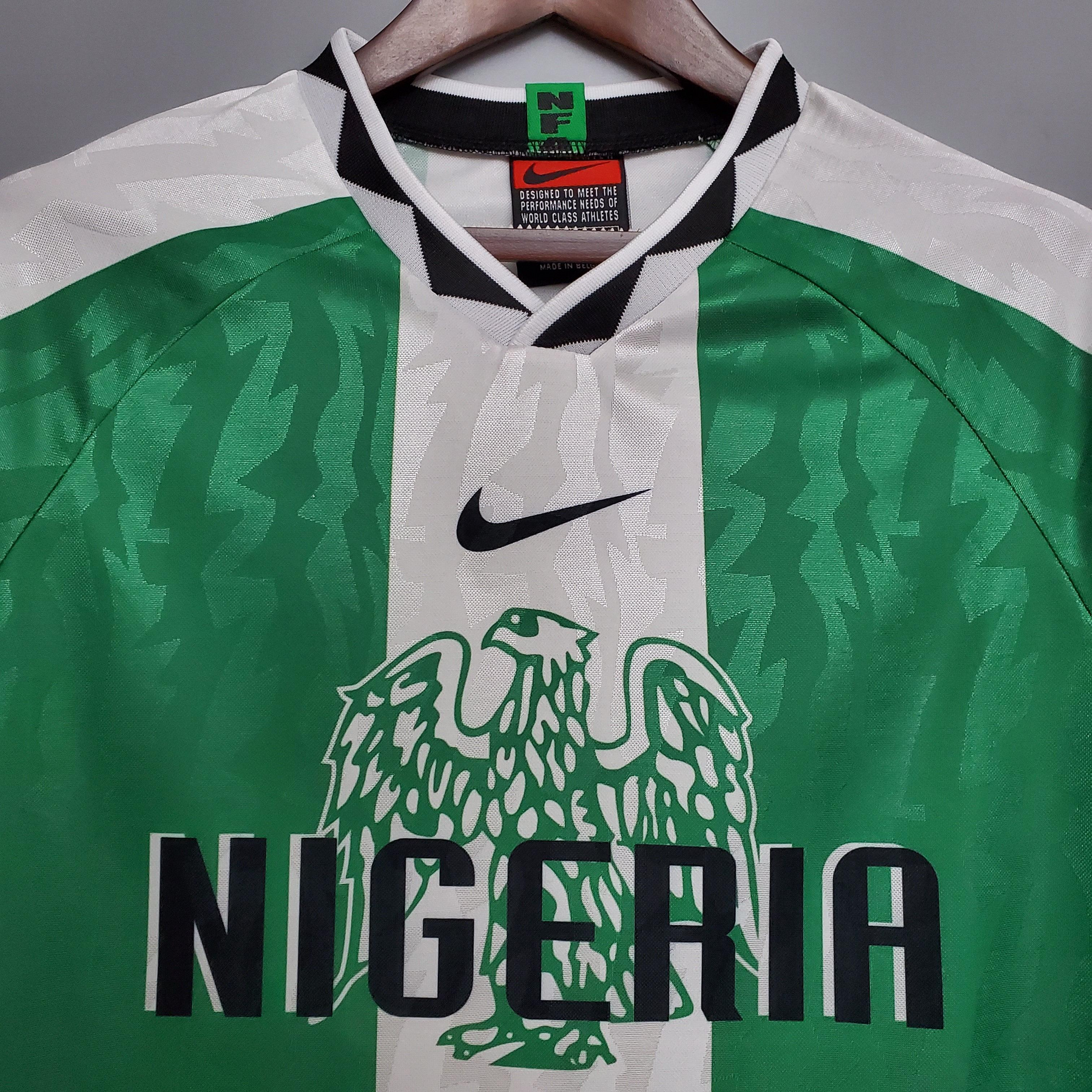 Camisa Nigéria Home 1996 - Retrô Nike Masculino - Verde e Branco
