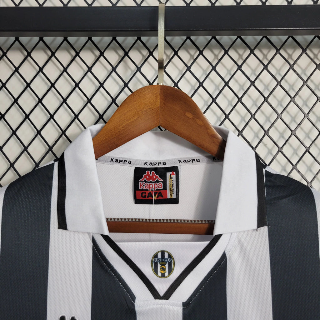 Camisa Juventus Home 1996/97 - Retrô Kappa Masculino - Preto e Branco