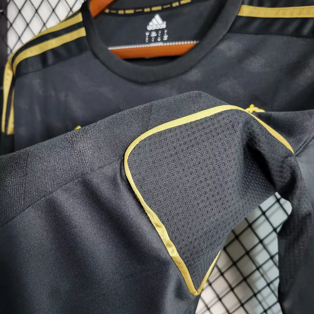Camisa Real Madrid Away 2011/12 Manga Longa - Retrô Adidas Masculina - Preta