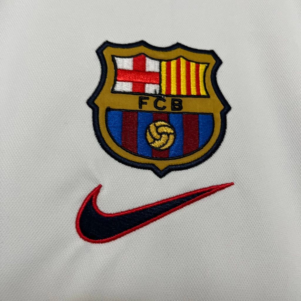 Camisa Barcelona Away 1999/00 - Retrô Nike Masculino - Branco