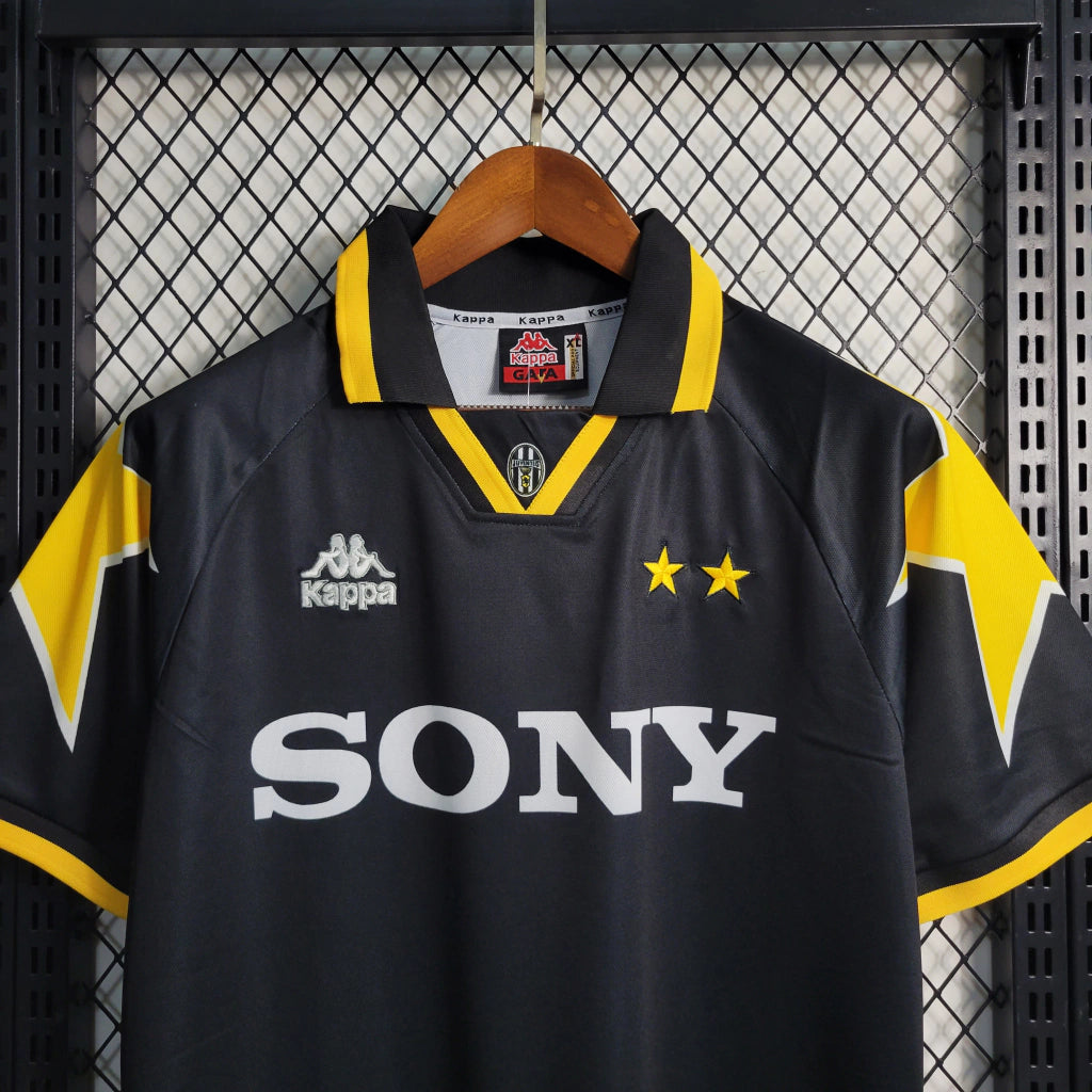 Camisa Juventus Third 1995/97 - Retrô Kappa Masculino - Preto e Amarelo