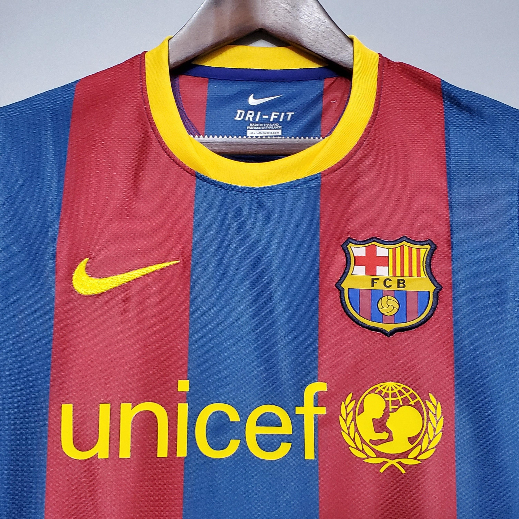 Camisa Barcelona Home 2010/11 - Retrô Nike Masculino - Vermelho e Azul