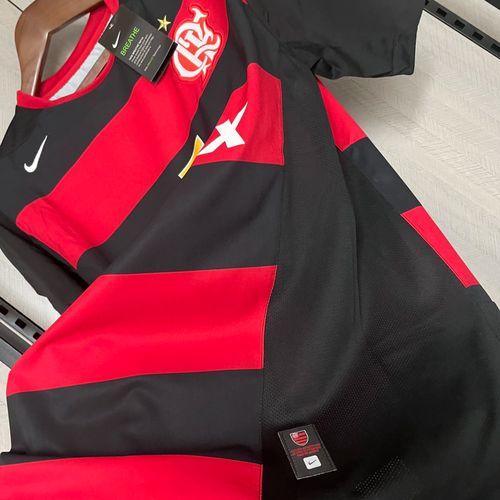 Camisa Flamengo Third 2005/06 - Retrô Nike Masculino - Preto e Vermelho