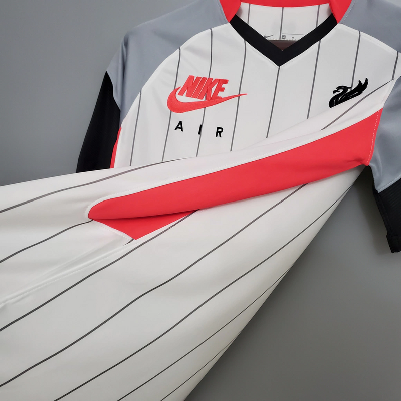 Camisa Liverpool IV Edição Air Max 2021/22 - Retrô Nike
