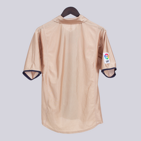 Camisa Barcelona Away 2001/02 - Retrô Nike Masculino - Bege
