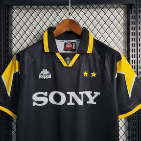 Camisa Juventus Third 1995/97 - Retrô Kappa Masculino - Preto e Amarelo