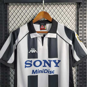 Camisa Juventus Home 1997/98 - Retrô Kappa Masculino - Preto e Branco