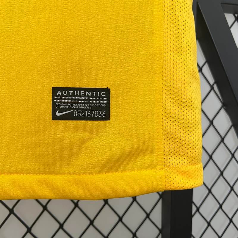Camisa Brasil I 2010 - Retrô Nike