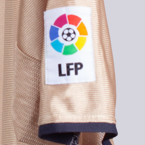 Camisa Barcelona Away 2001/02 - Retrô Nike Masculino - Bege